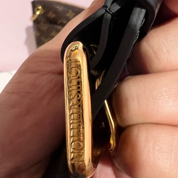 ❣️❣️❣️SOLD on IG❣️❣️❣️ Monogram black leather Odeon MM - Picture 7 of 16